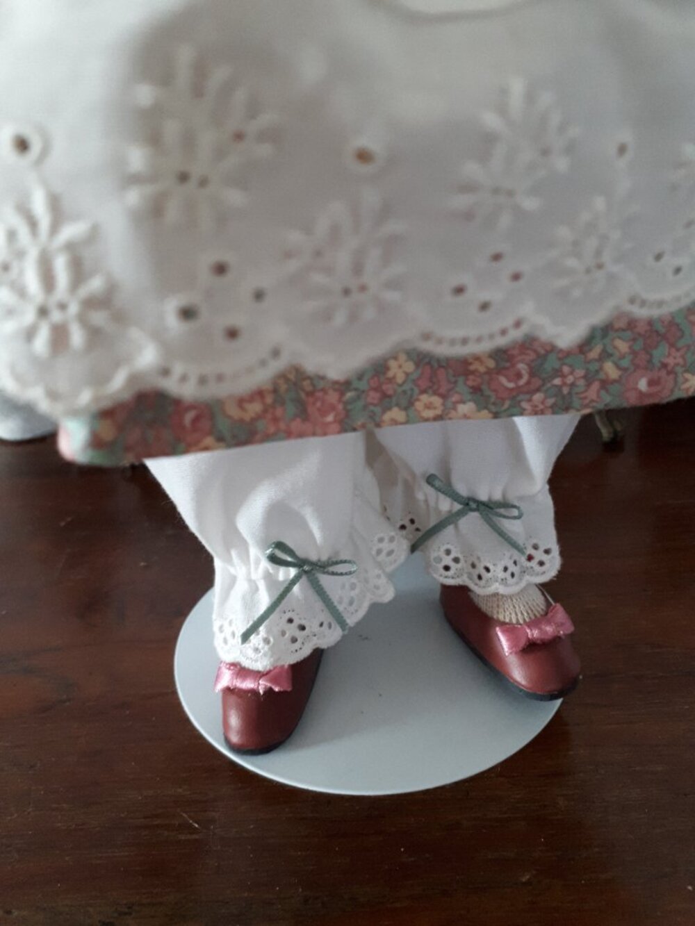 Gorgeous Porcelain Doll with Stand - Picture 9 of 11